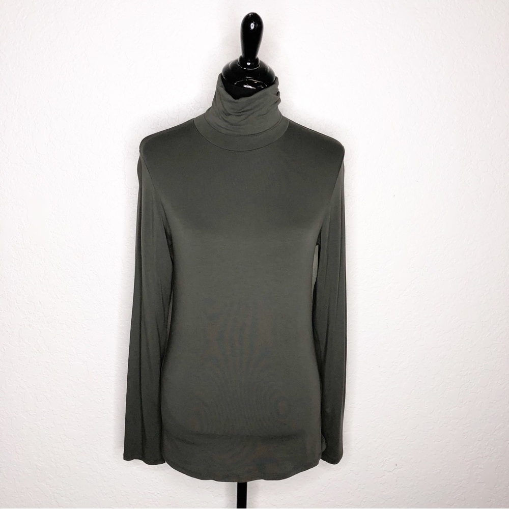 Majestic Paris charcoal gray super washed soft touch turtleneck knit top size 4